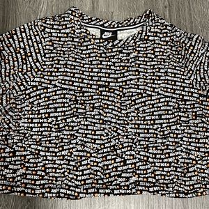 Nike cropped just do it allover print large